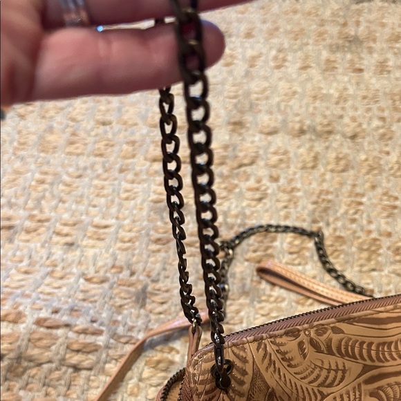 Elegant Tan Leather Women's Bag - Picture 11 of 12